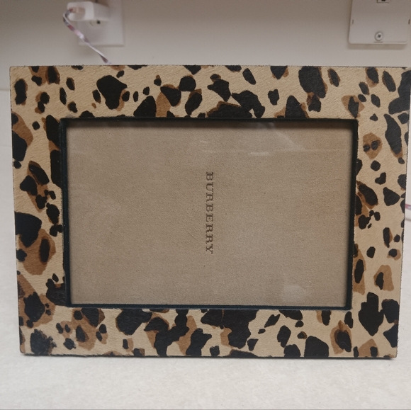 Burberry picture frame - Picture 2 of 10